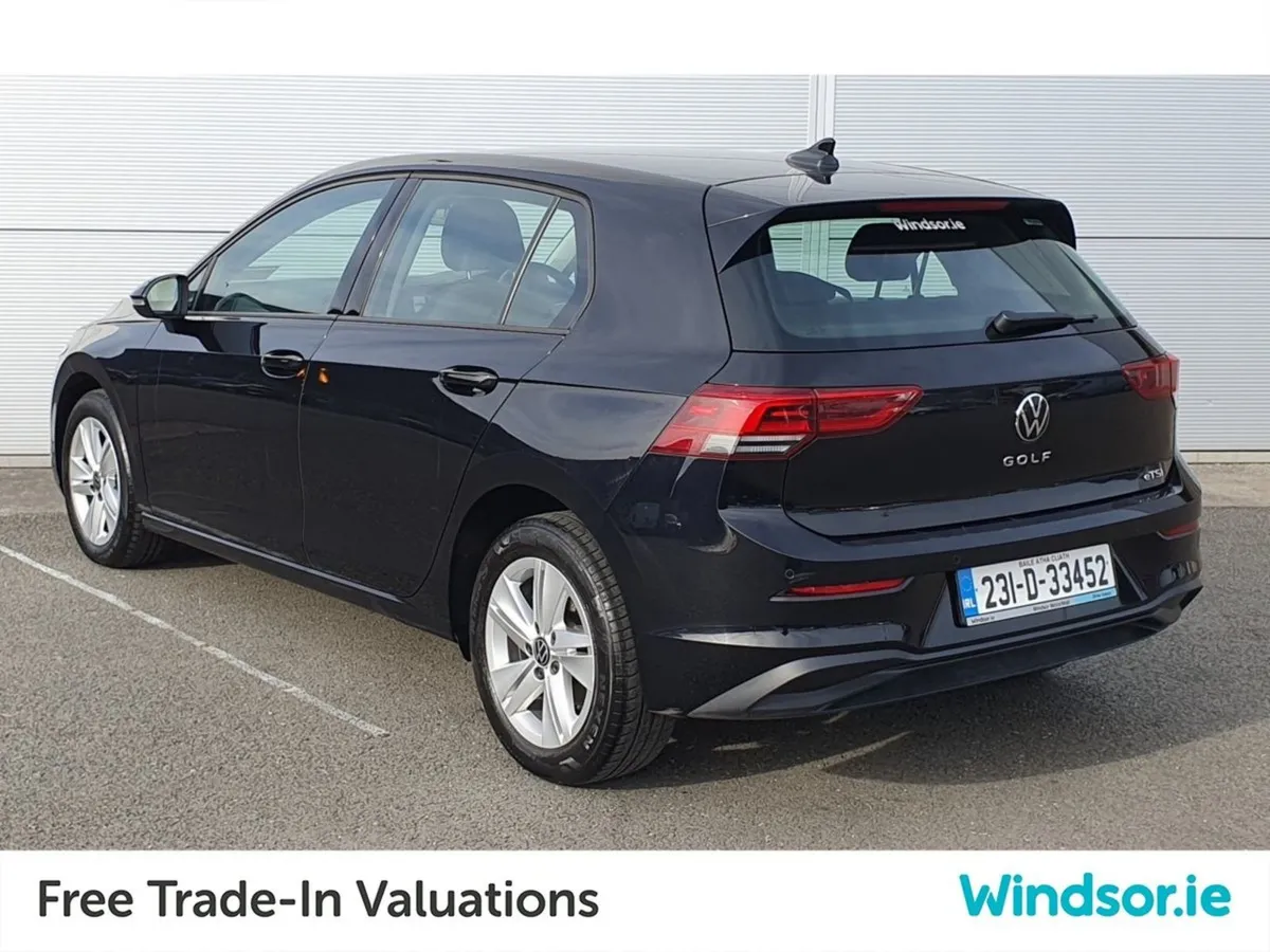 Volkswagen Golf 1.0 TSI 110HP Life - Image 3