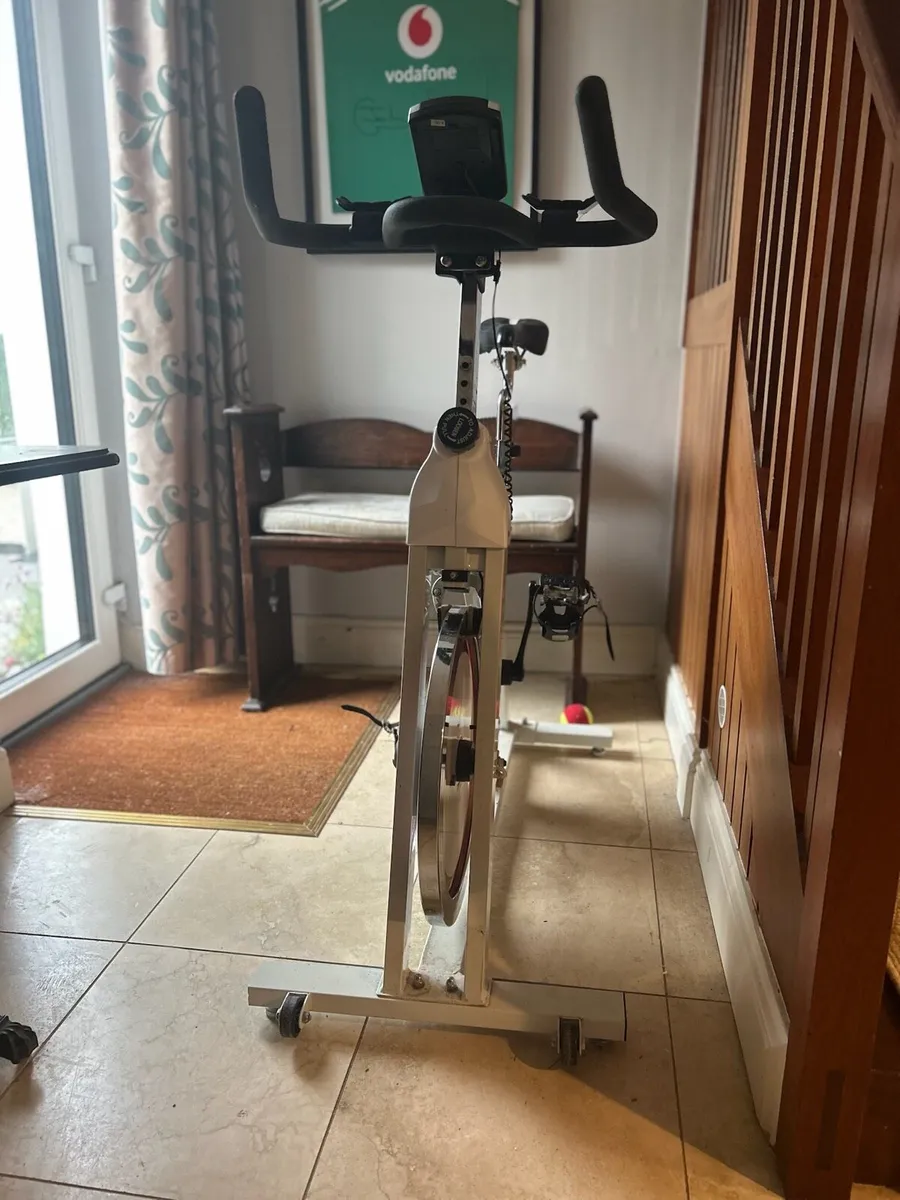 Crystaltech White and Red Spin Bike - Image 2
