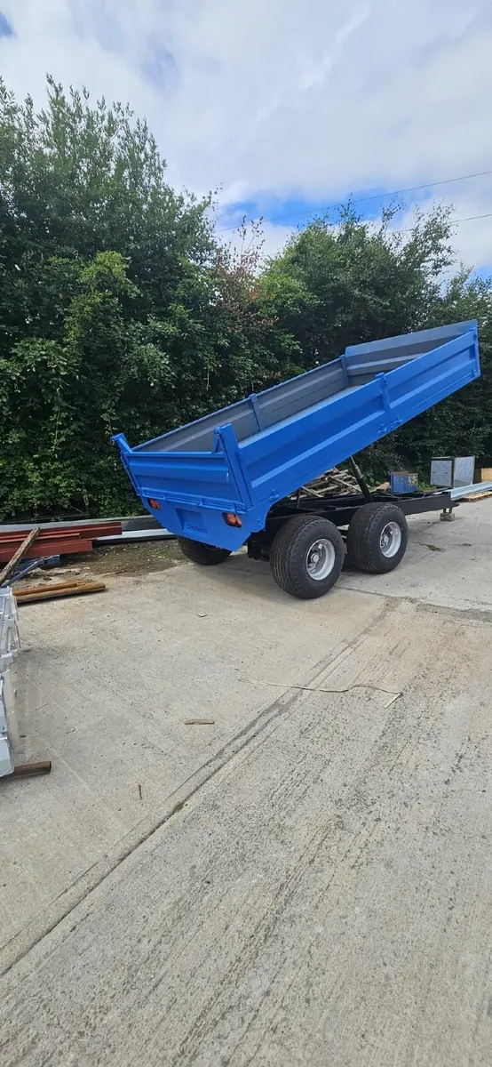 Trailer - Image 1
