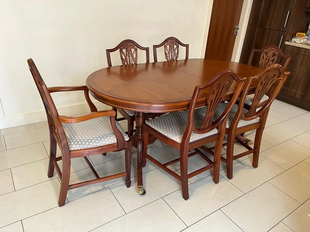 Dining room table and chairs - Image 2