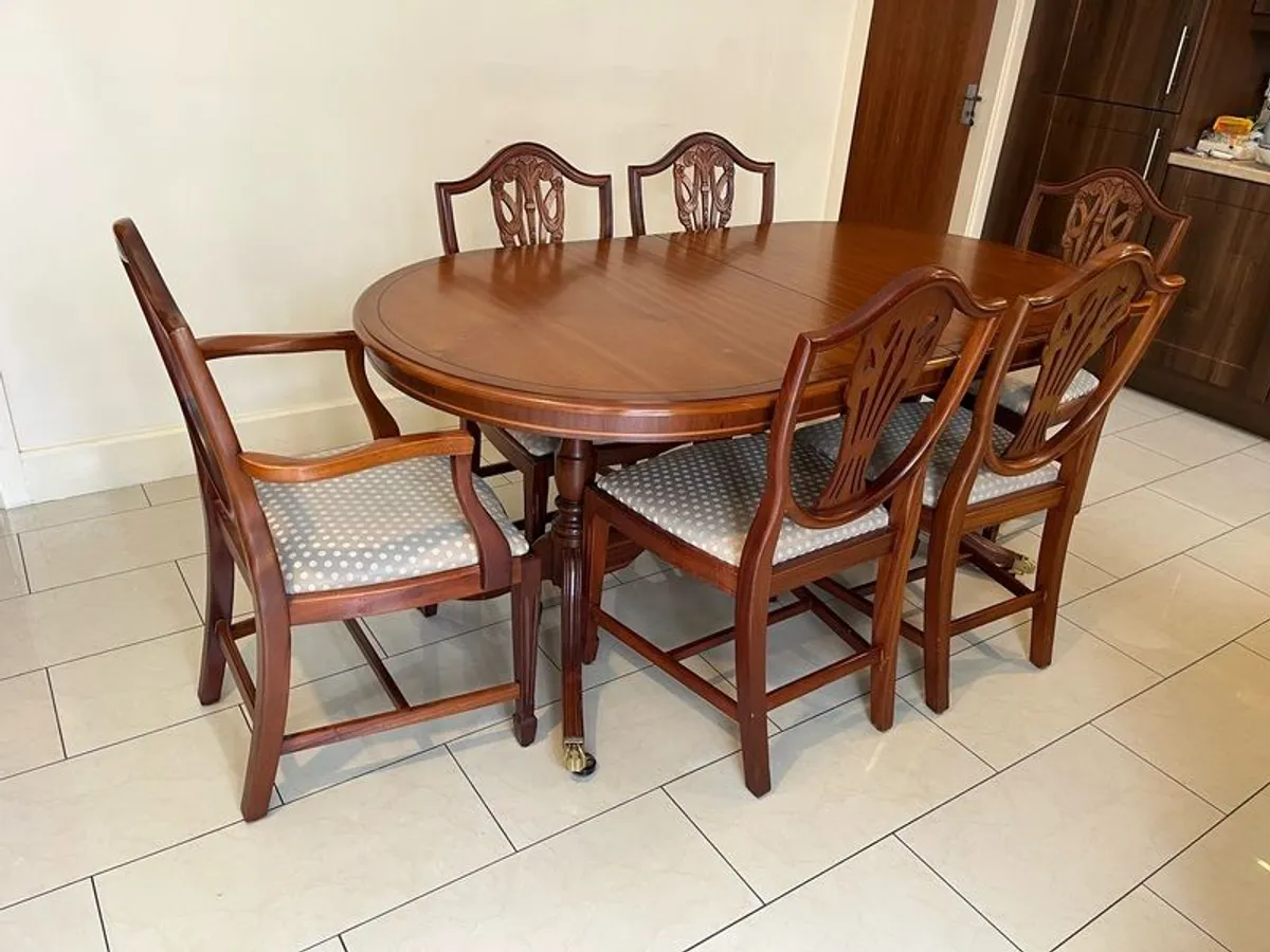 Dining room table and chairs - Image 3