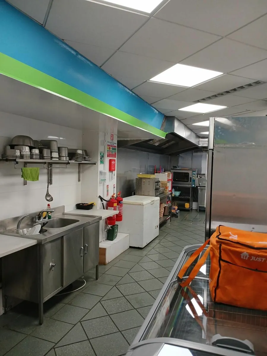 Takeaway Fast Food - Image 1