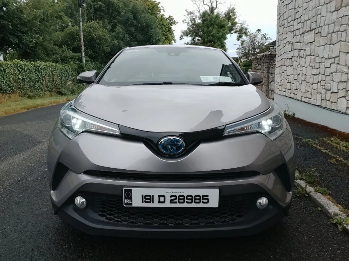 Toyota C-HR Hybrid Sport 4DR Auto - Image 4