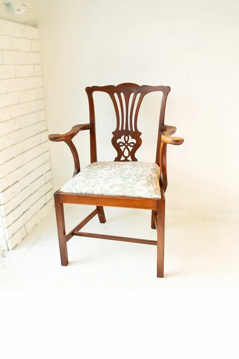 18th Century Chippendale country armchair - Image 1