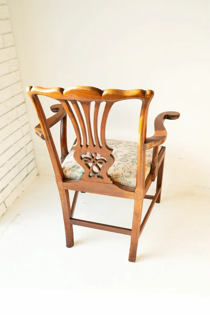 18th Century Chippendale country armchair - Image 3