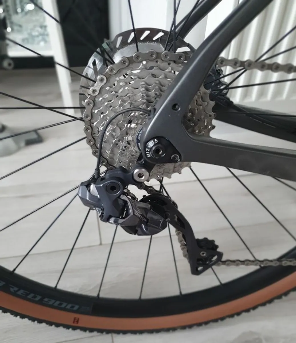 Ribble Endurance Di2. Gravel Bike - Image 3