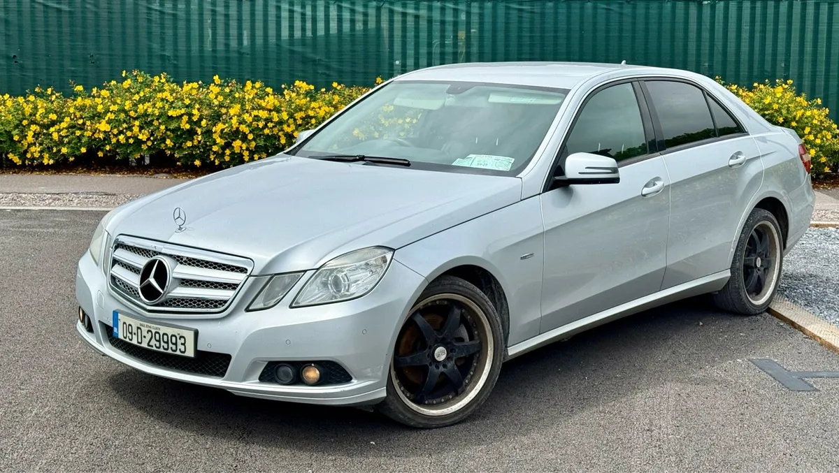 Mercedes E220 Automatic low miles - Image 1