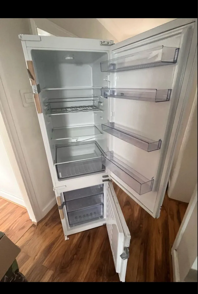 Fridge freezer Beko - Image 1