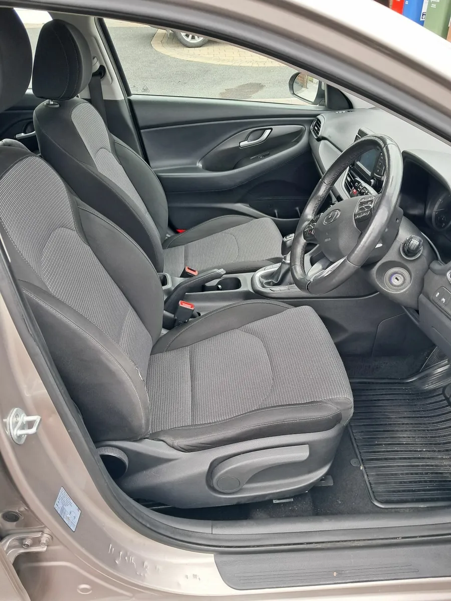 Hyundai i30 2017 - Image 3