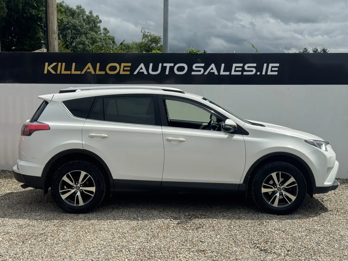 Toyota RAV4 LUNA 2.0 lD - Image 3
