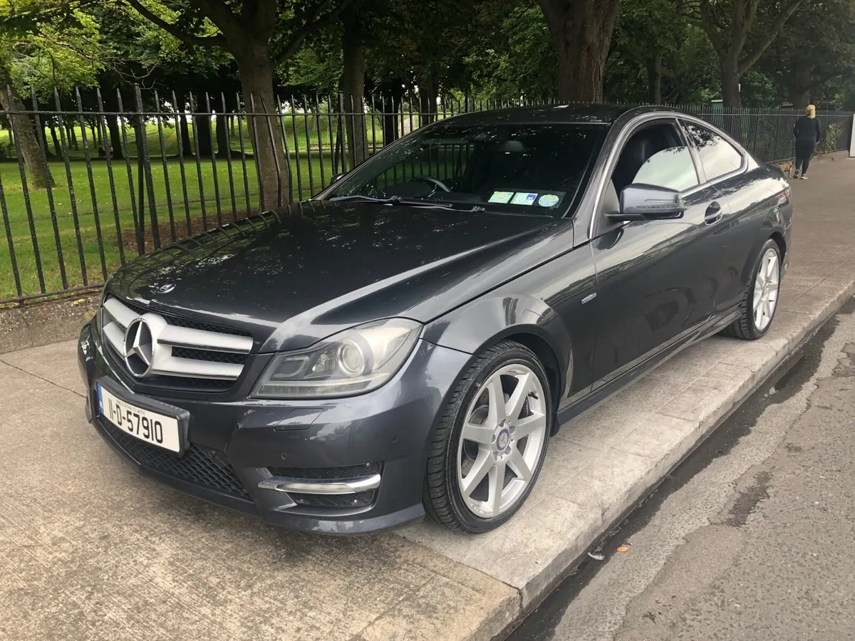MERCEDES C220 COUPE AMG only 97k - Image 4