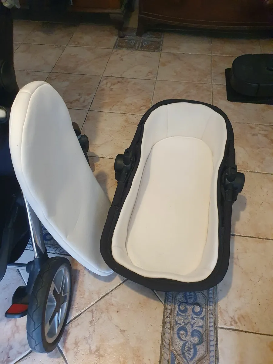 Silvercross Pioneer Travel system - Image 4
