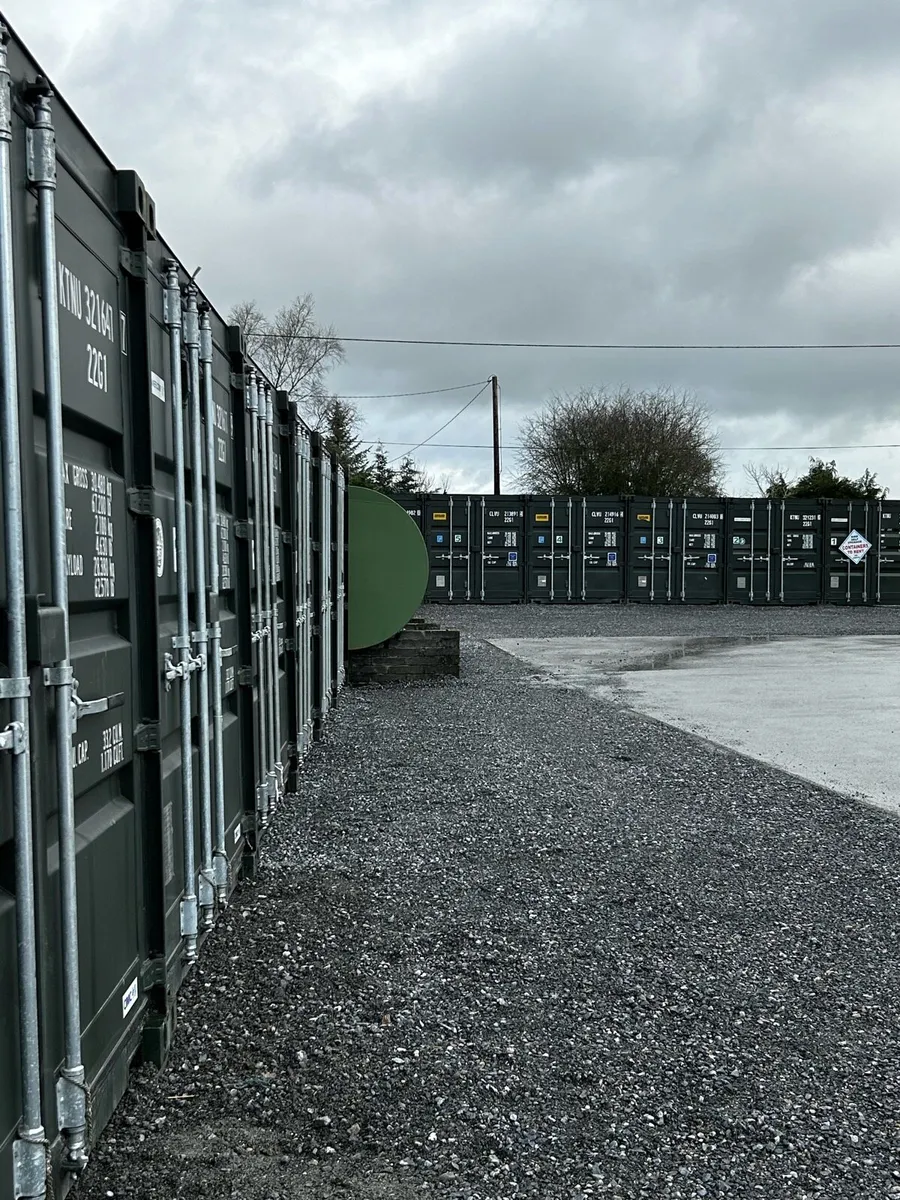 Storage space - Image 2