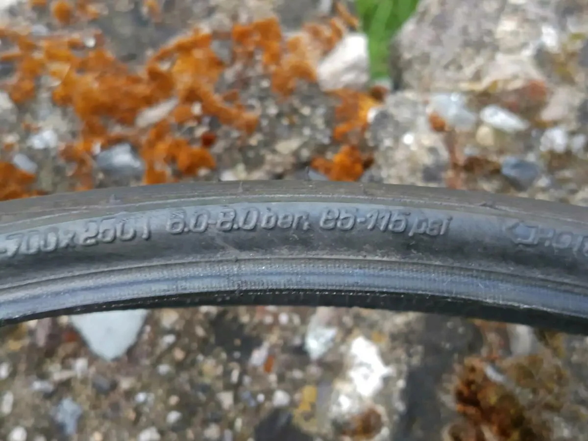 Schwalbe lugano 2 tyres x 2 - Image 4