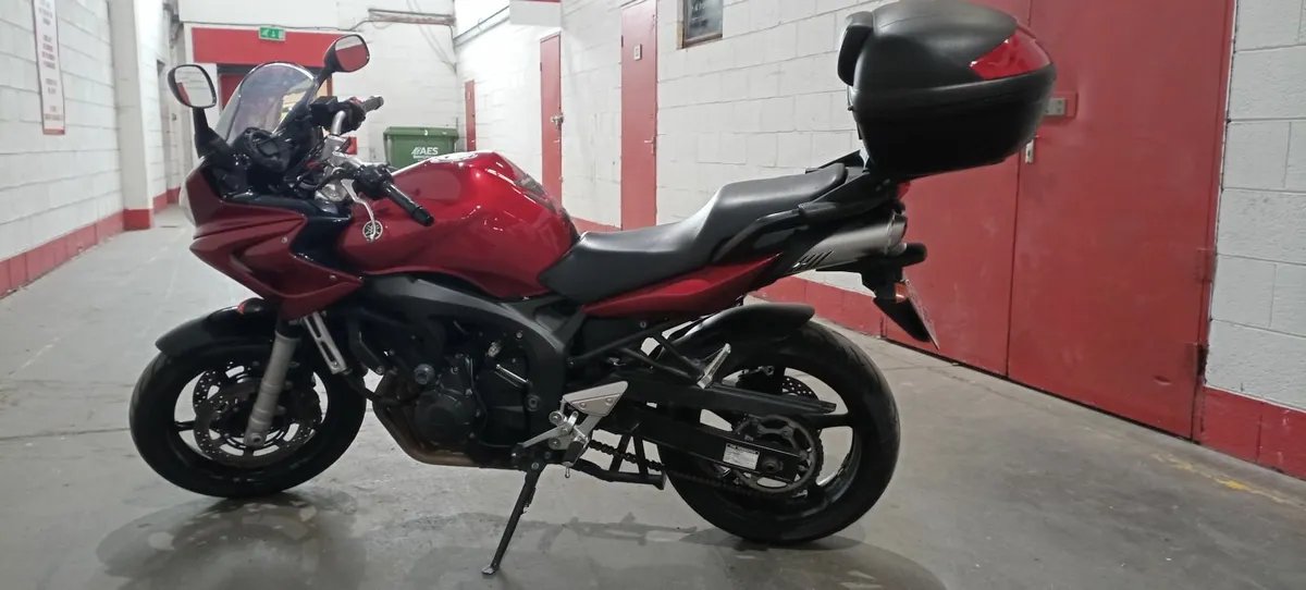 Yamaha Fazer 600 - Image 2