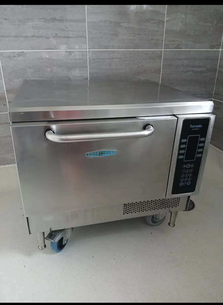Turbo cooking oven - Image 1