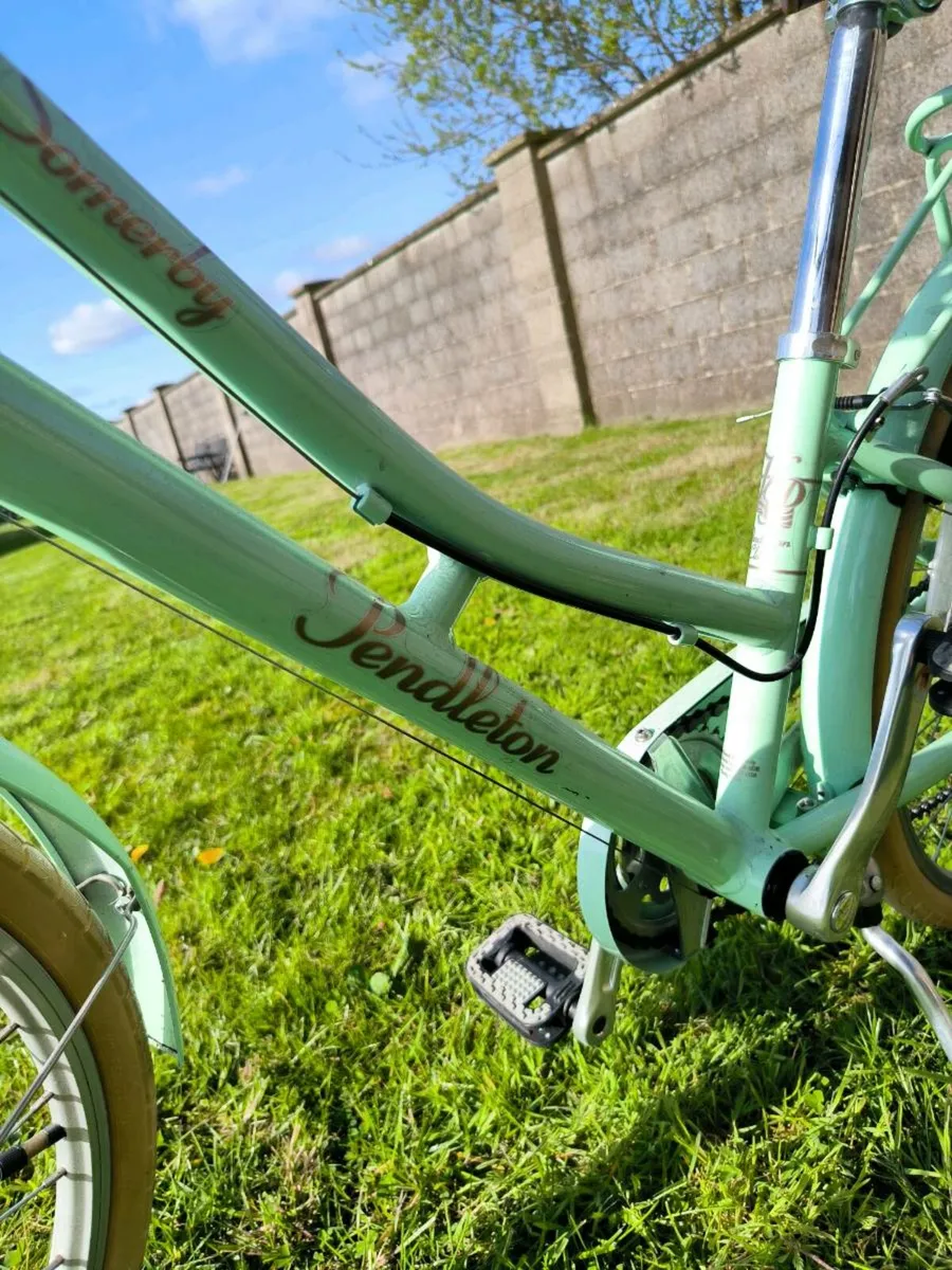 Girl Bicykle - Image 3