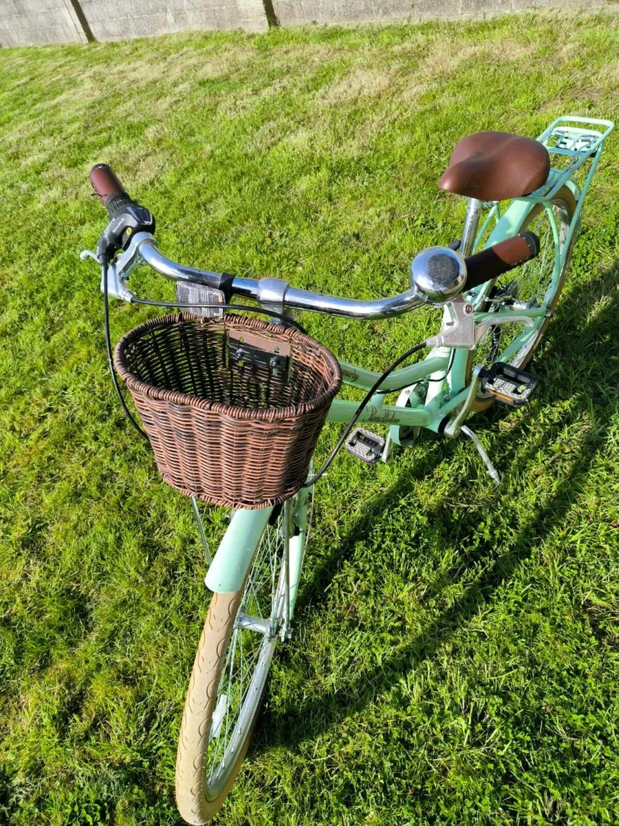 Girl Bicykle - Image 1
