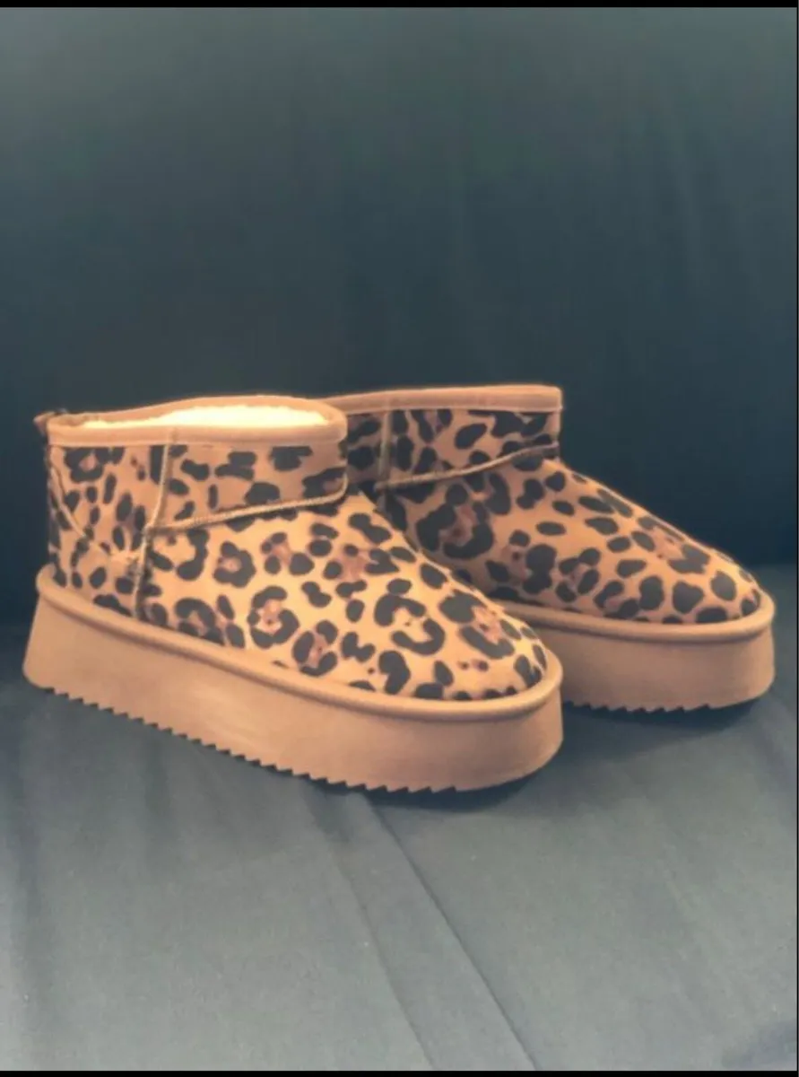 Leopard boots - Image 1