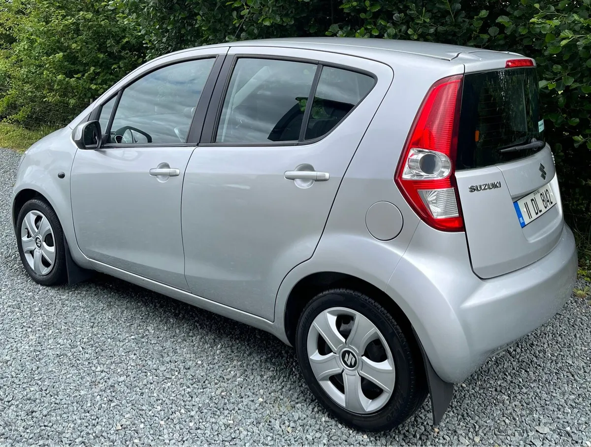 2011 suzuki splash - Image 2