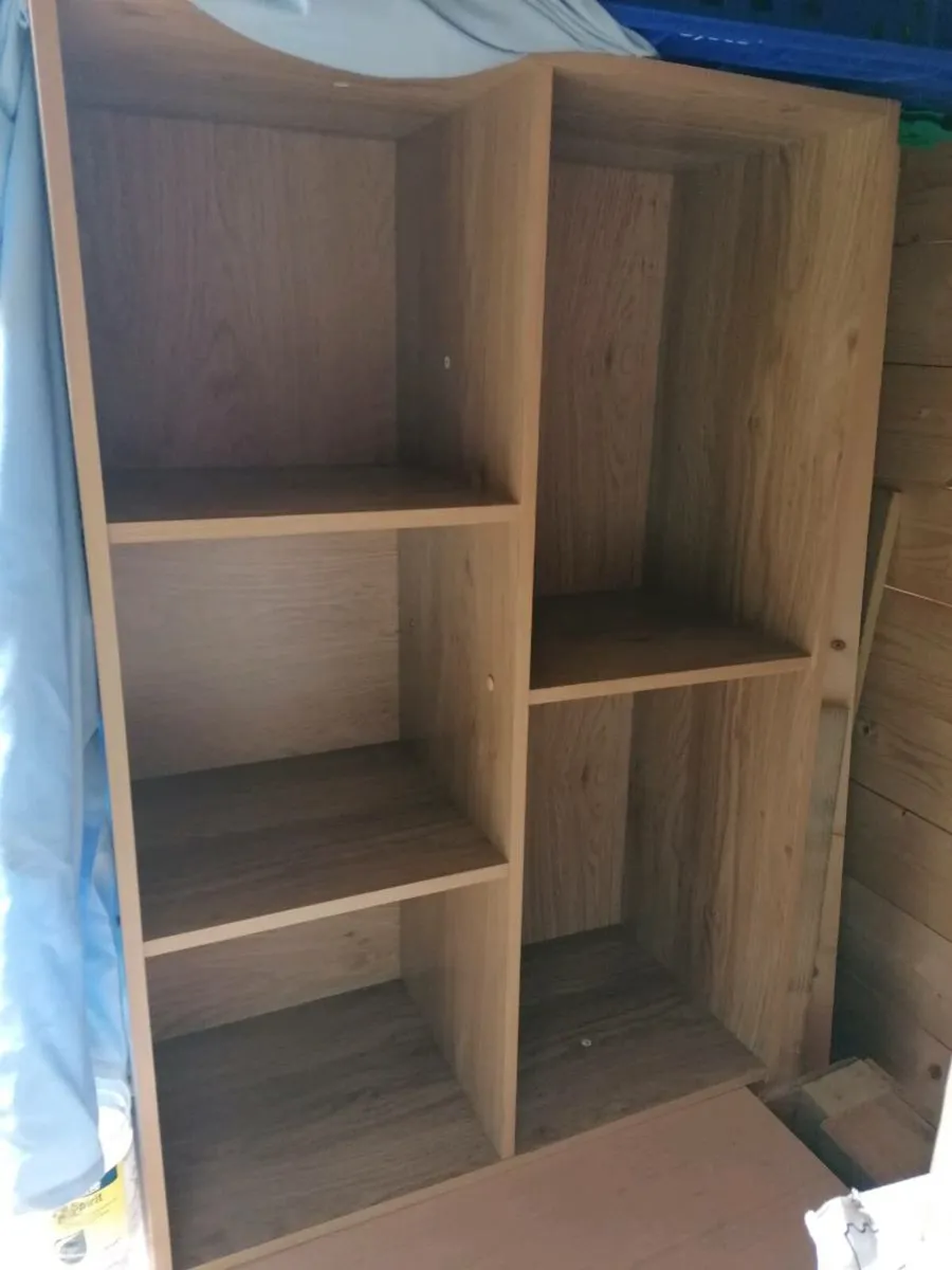 Furniture piece/shelved unit