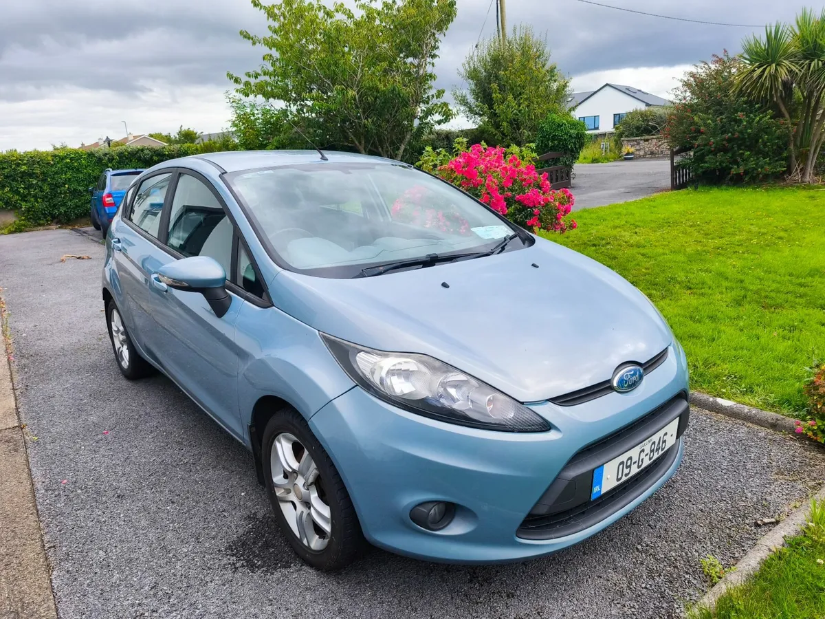 Ford Fiesta 2009 - Image 1