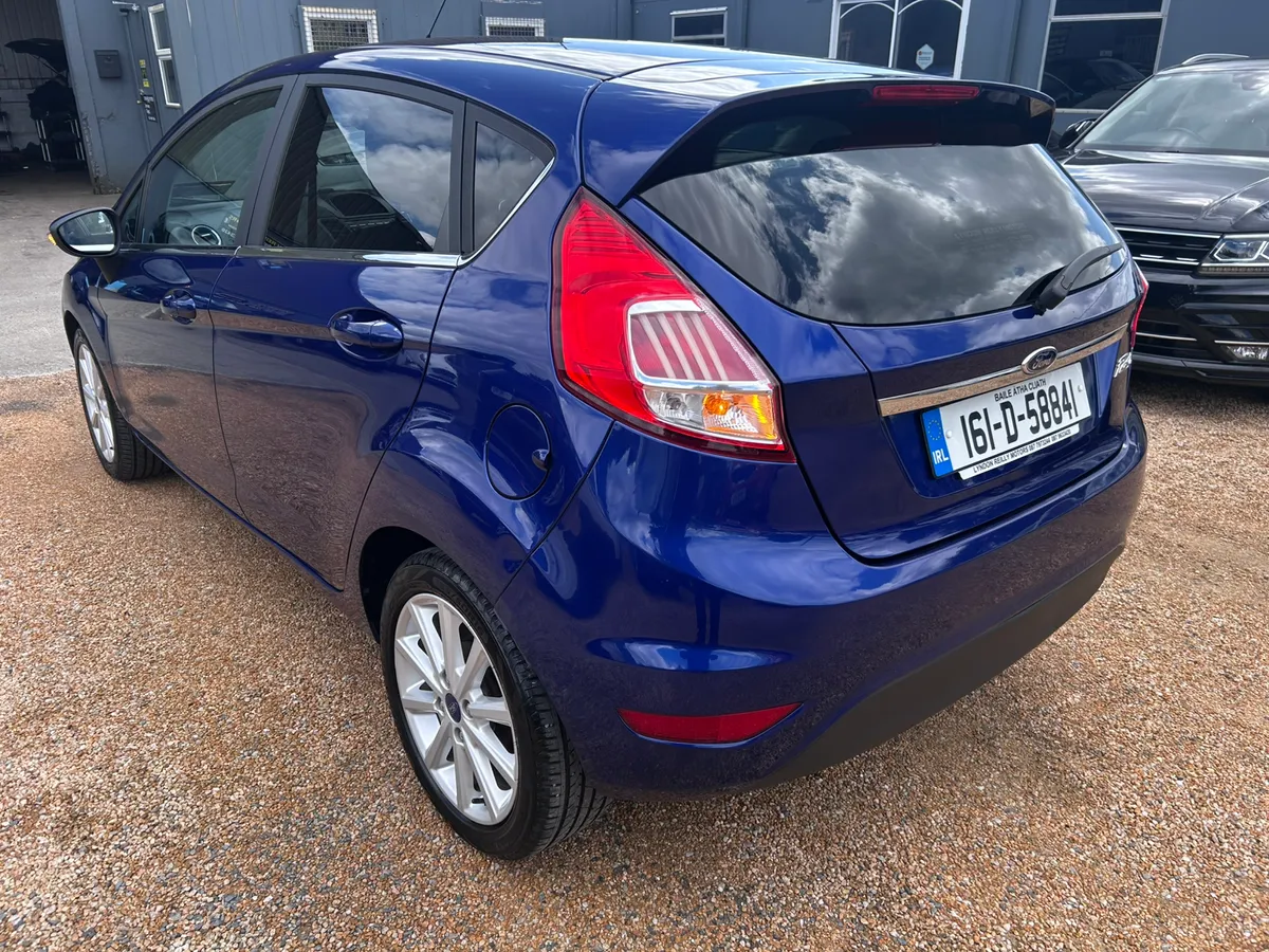 Ford fiesta titanium - Image 4
