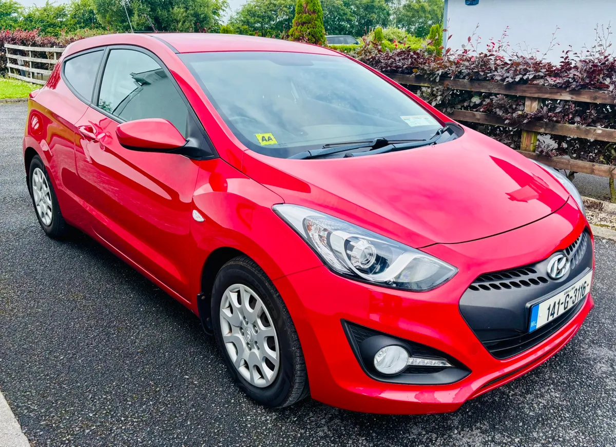 2014 HYUNDAI I30 VAN - Image 1