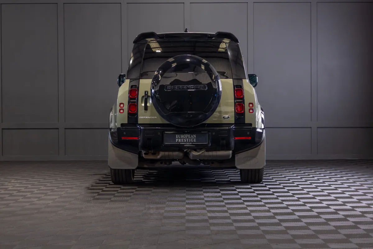2021 Defender 90 D200 Hard Top 3 Seat Commercial - Image 4