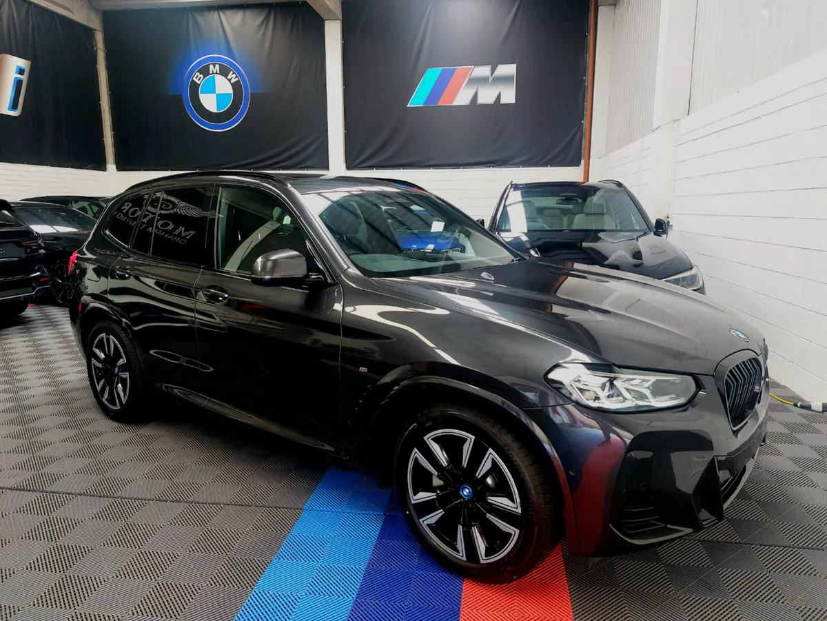 2022 iX3 M SPORT ( NEW MODEL ) PANORAMIC  SUNROOF - Image 3