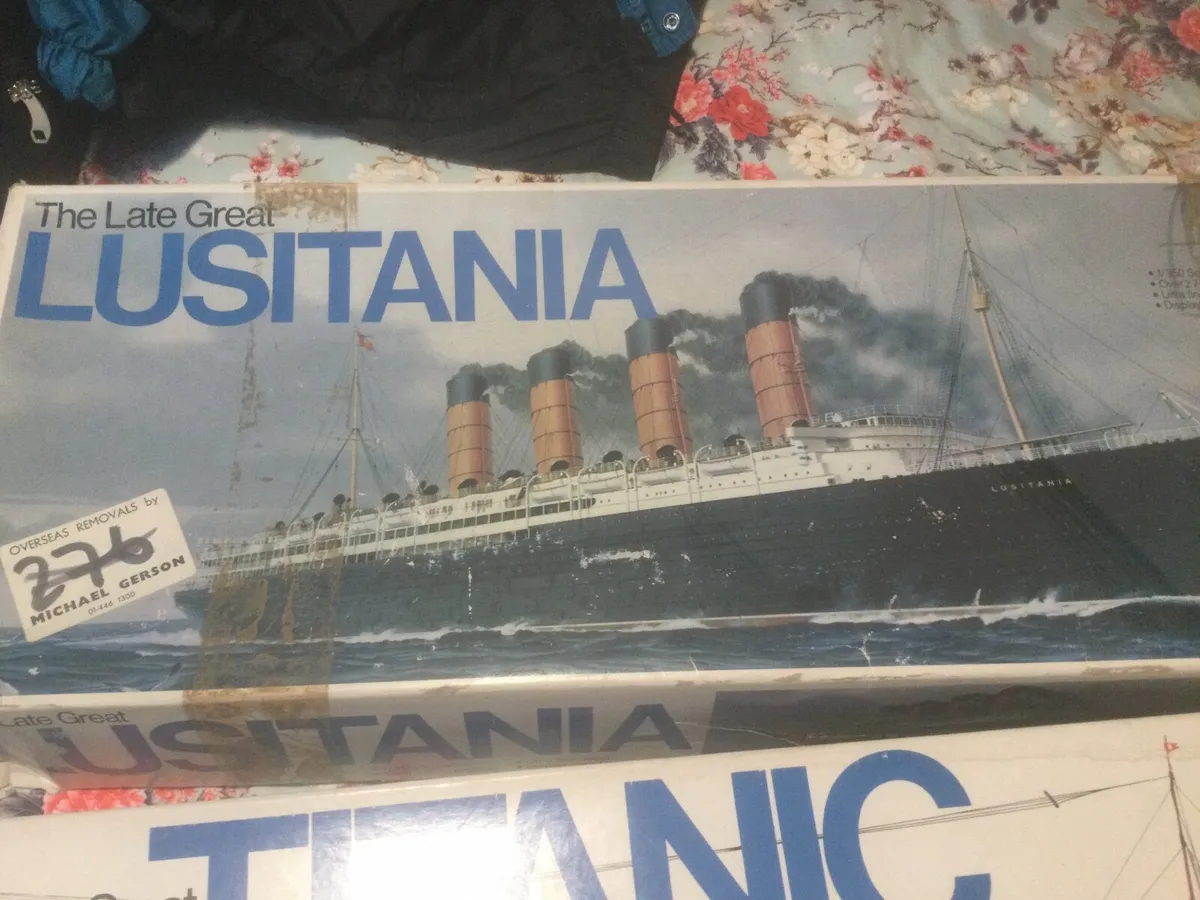 Scale models of the titanic and the lusitania - Image 2