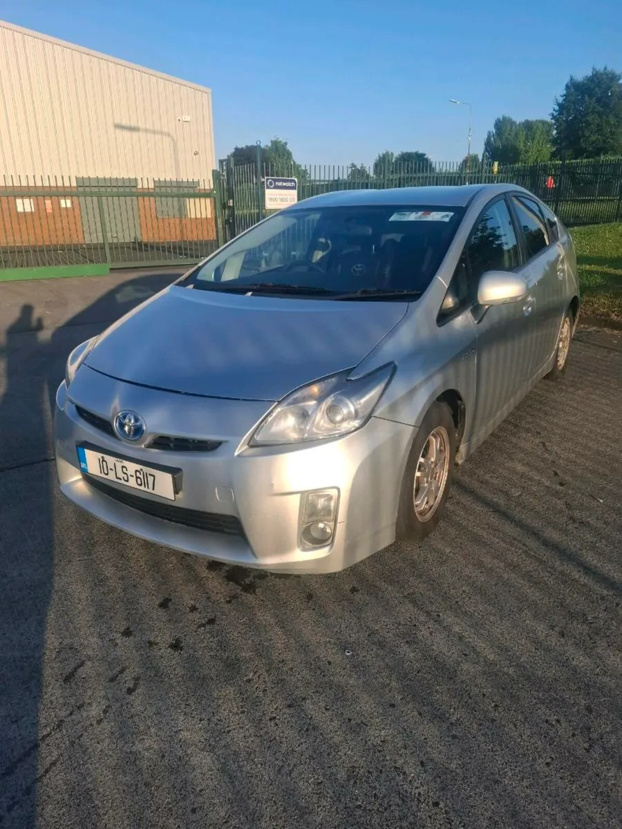 Toyota prius 2011 parts - Image 1