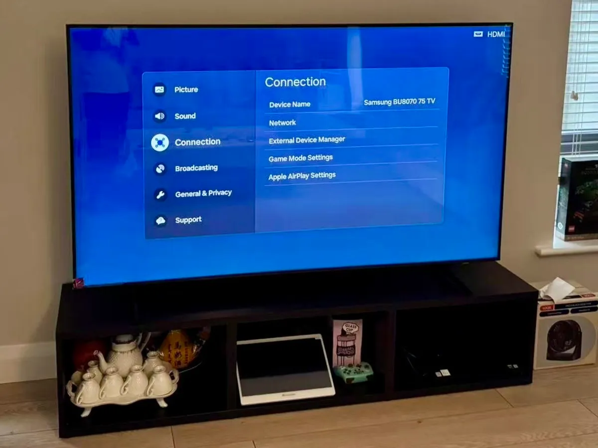 Tv/ Tv stand - Image 1