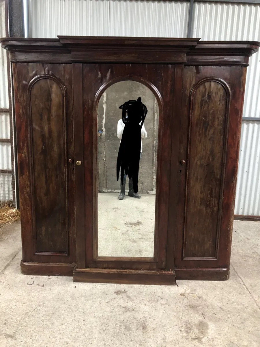 Wardrobe - Image 1