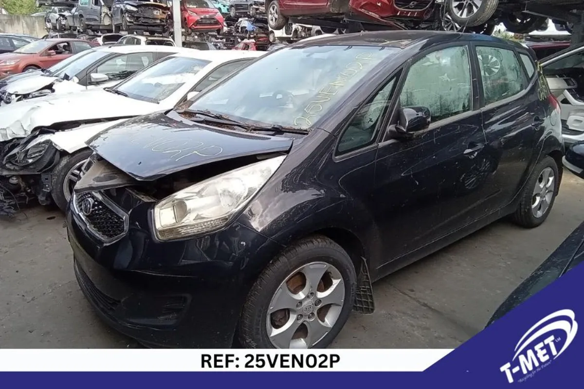 2012 KIA VENGA BREAKING FOR PARTS - Image 3