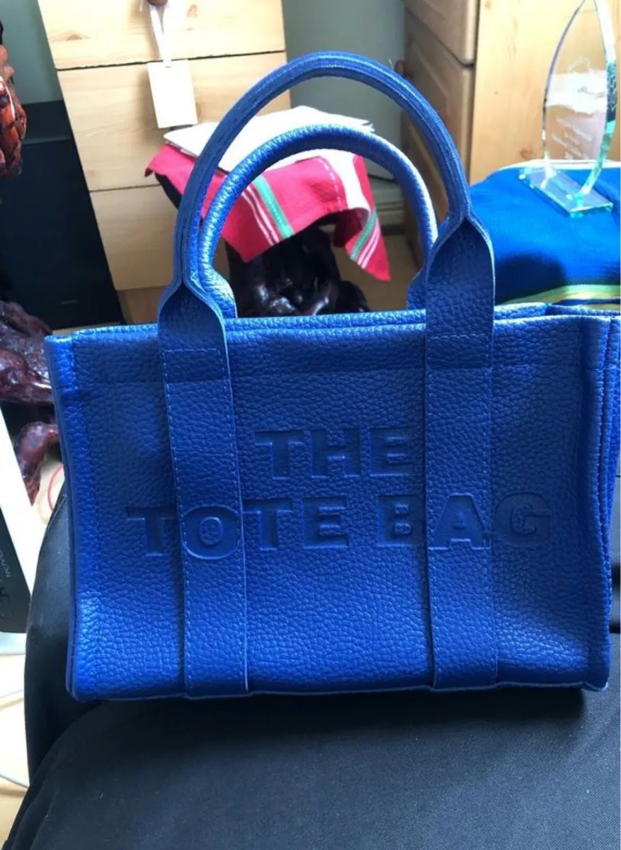 Crossbody & handbag - Image 1