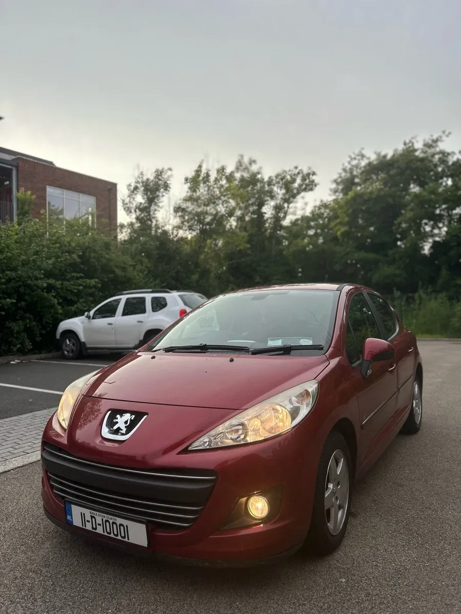 2011 Peugote 207 1.4 petrol SX low mileage - Image 1