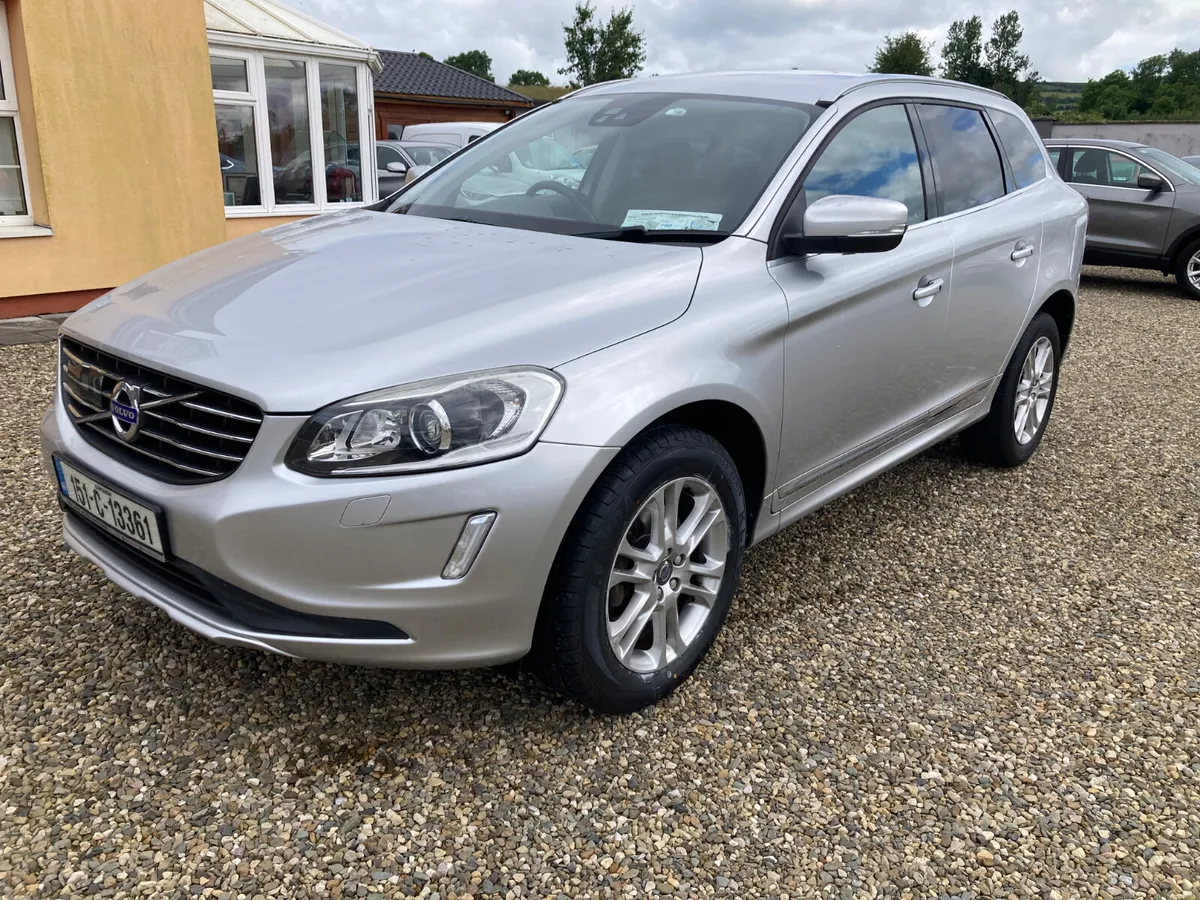 Volvo XC60 2015 Lux - Image 2