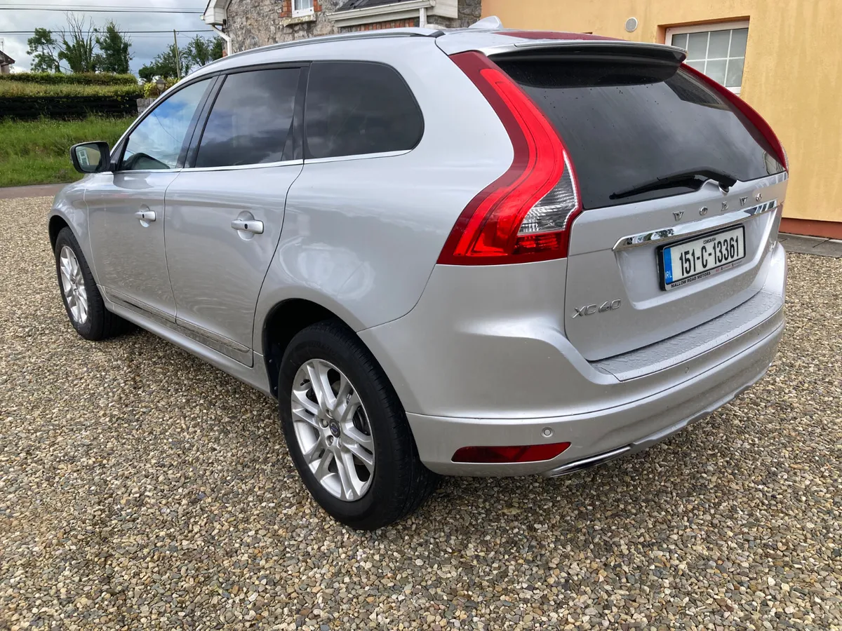 Volvo XC60 2015 Lux - Image 3