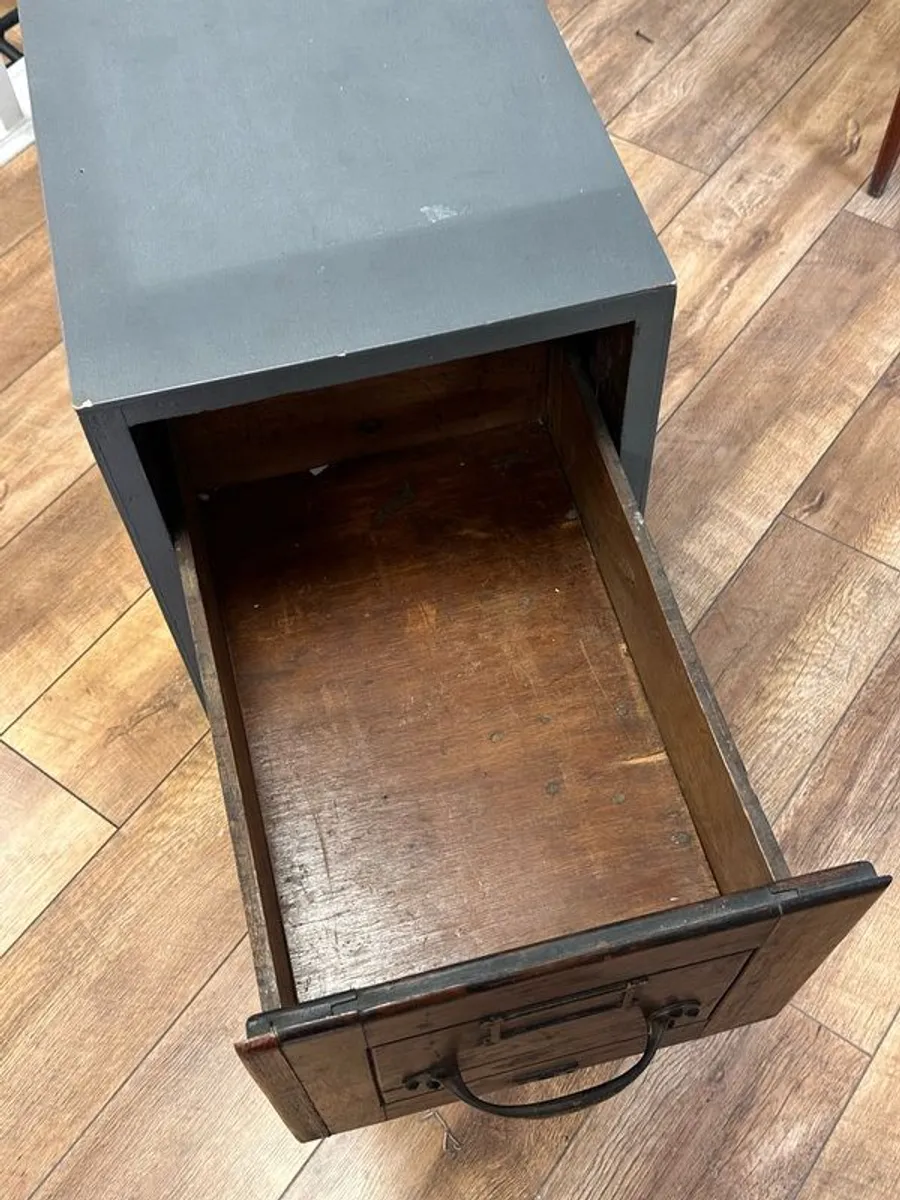 Vintage Filing cabinet - Image 2