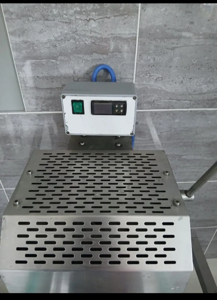 Sandwich pack sealer for sale - Image 3