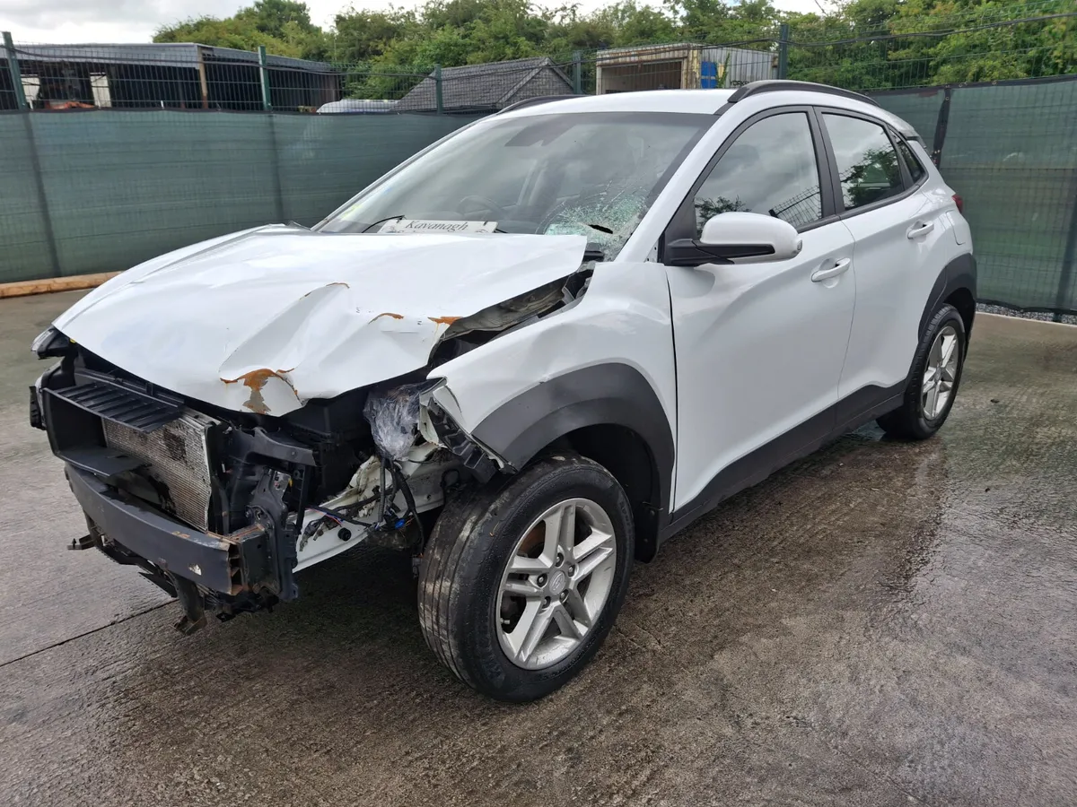 192  Hyundai kona 1.6 Diesel light damage - Image 3