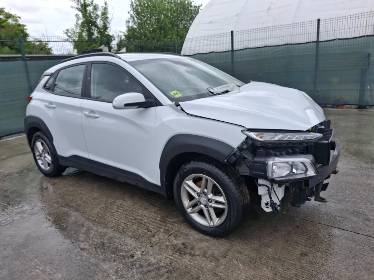 192  Hyundai kona 1.6 Diesel light damage - Image 4