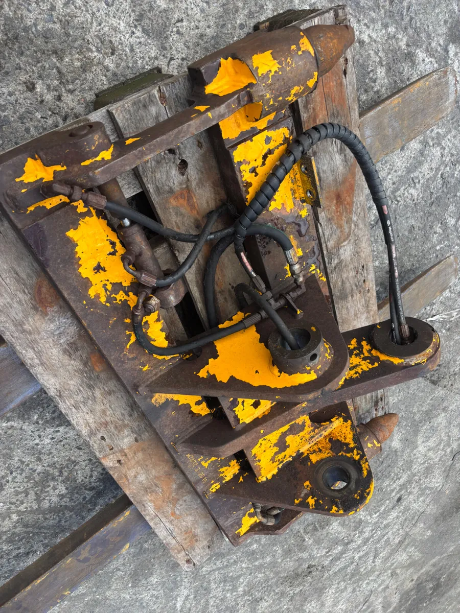 Pin & cone head stock to suit jcb - Image 4