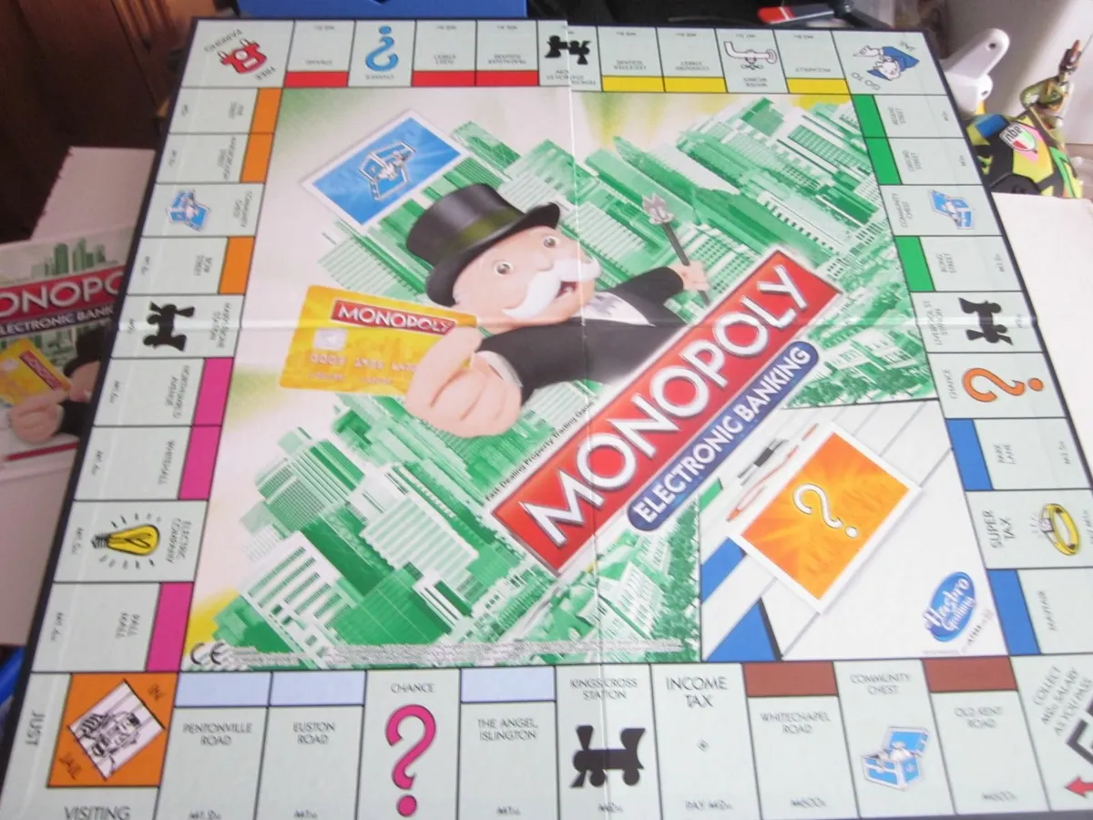 Monopoly Electronic Banking Game 2013 - Image 4