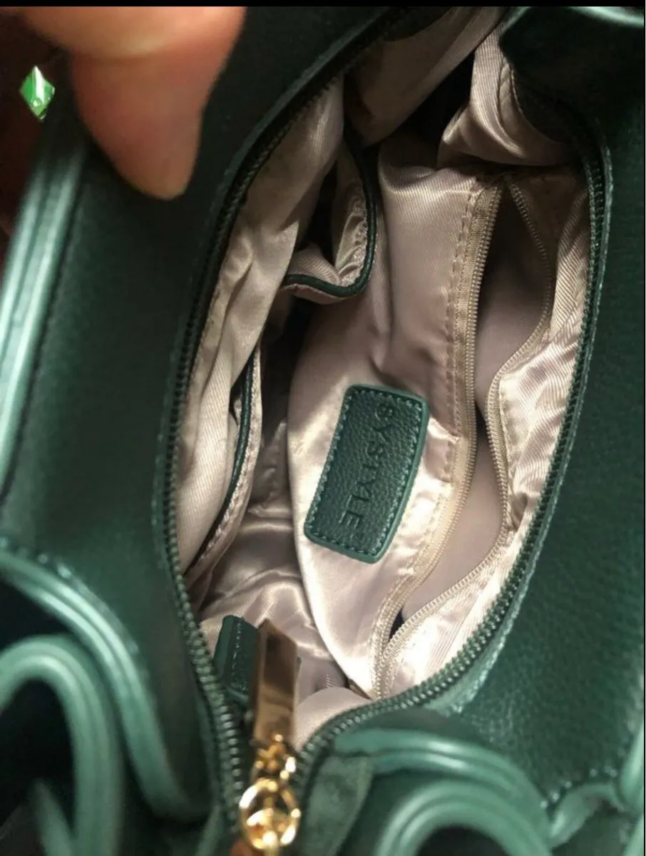 Systyle Paris Crossbody bucket bag - Image 2