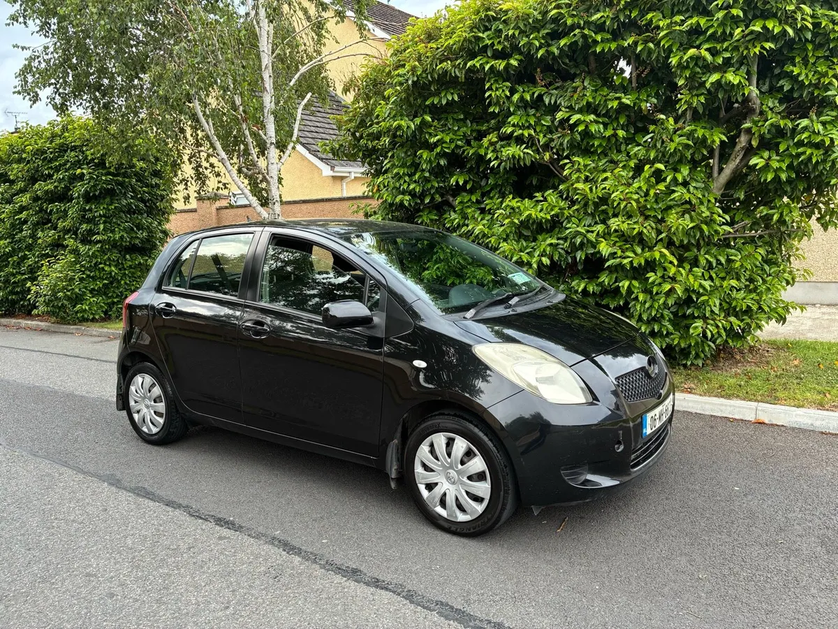 06 Toyota Yaris 1.0petrol manual nct and tax - Image 1
