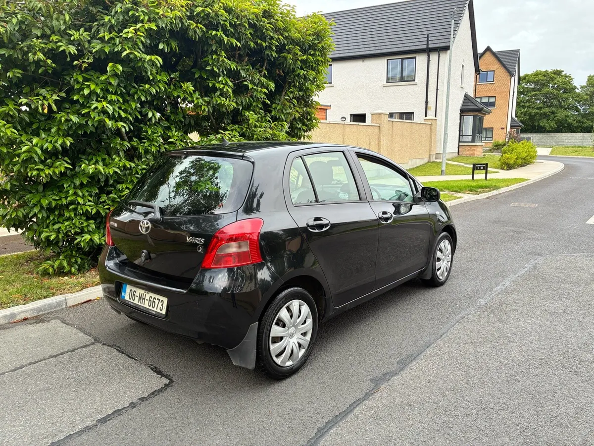 06 Toyota Yaris 1.0petrol manual nct and tax - Image 2