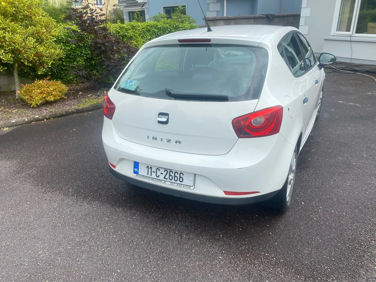 SEAT IBIZA - Image 4