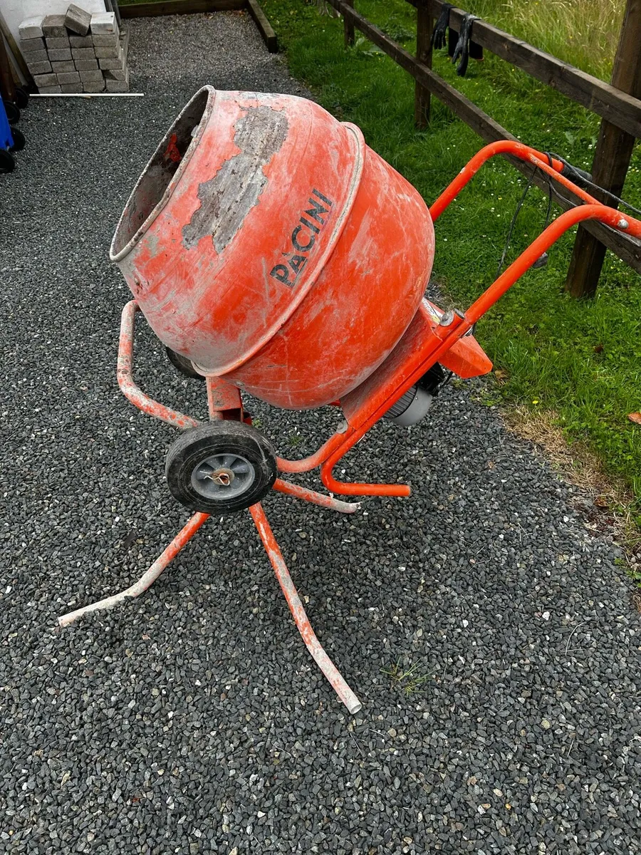 Electric Mixer 240 V - Image 1